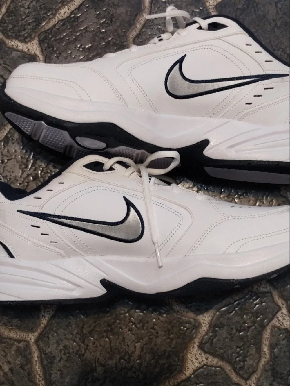 Nike Air Monarch IV Wide width men's workout shoes 11.5 NEW NO BOX